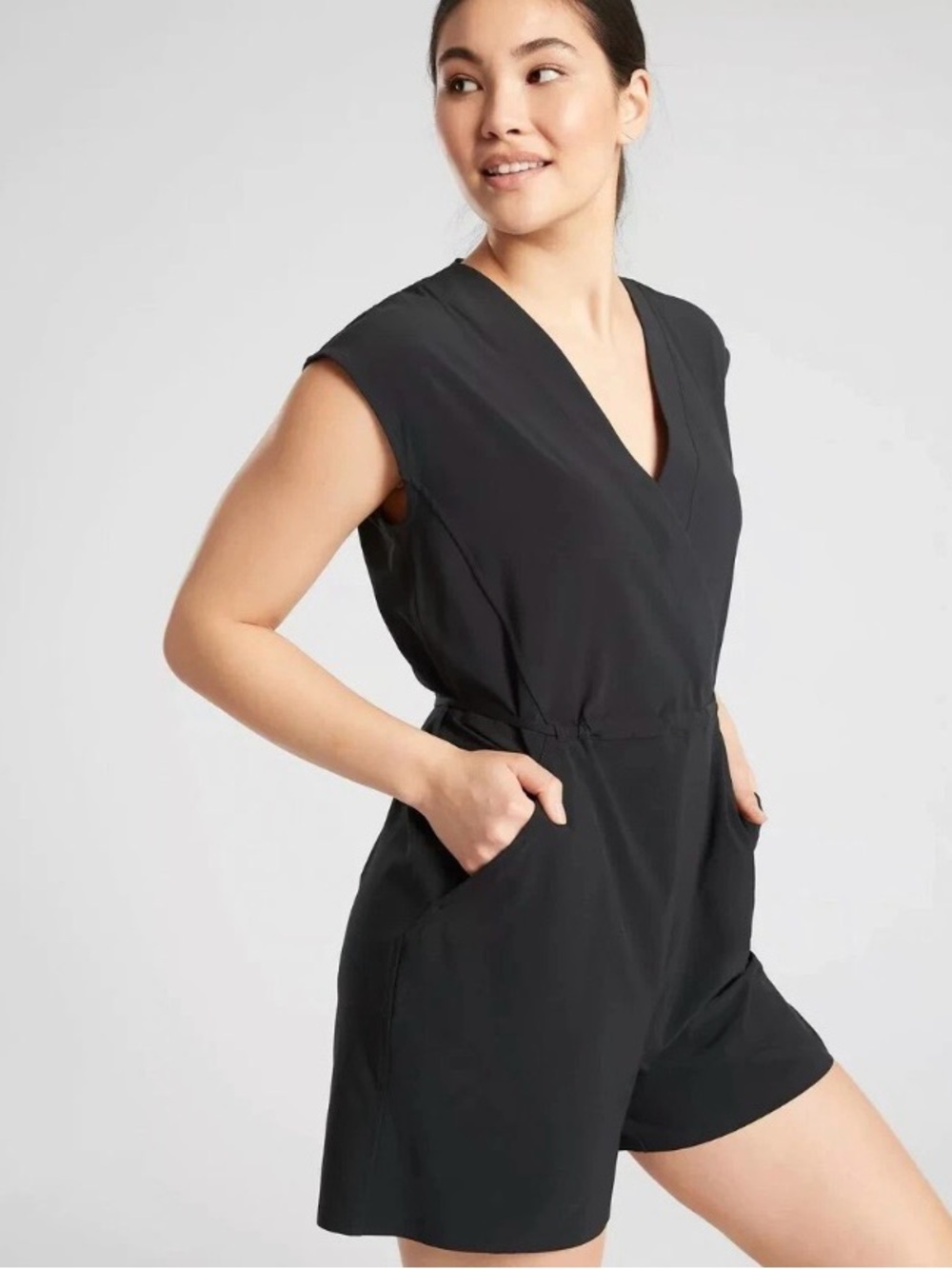 Athleta women Marlow Black Romper Sz M UPF Breathable Tie Belt Sleeveless summer